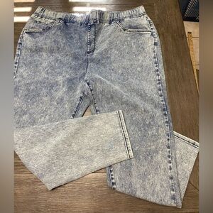 Hybrid & Company Women's Stretchy Slim Fit Skinny Leg Pull On Jean 3X